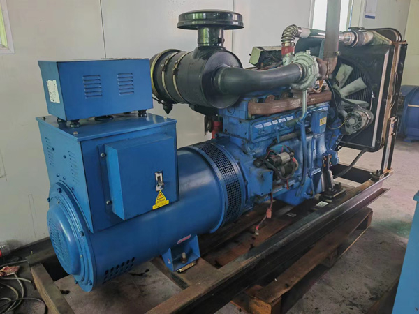 威海100kW柴油发电机组使用多级机油有哪些优缺点？
